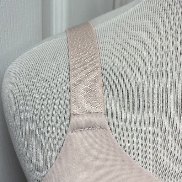 Vanity Fair 76380 Full Figure Underwire Smoothing Bra 40DD - Picture 7 of 13